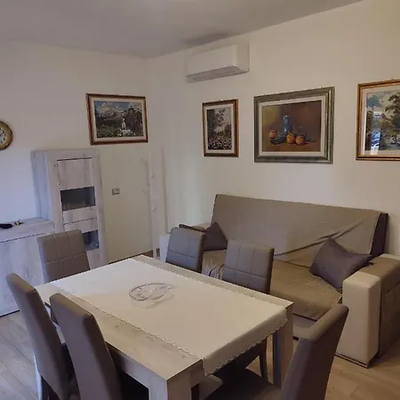 Comodo Per Due Persone. * Olbia