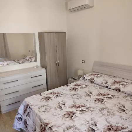 Comodo Per Due Persone. Apartment *